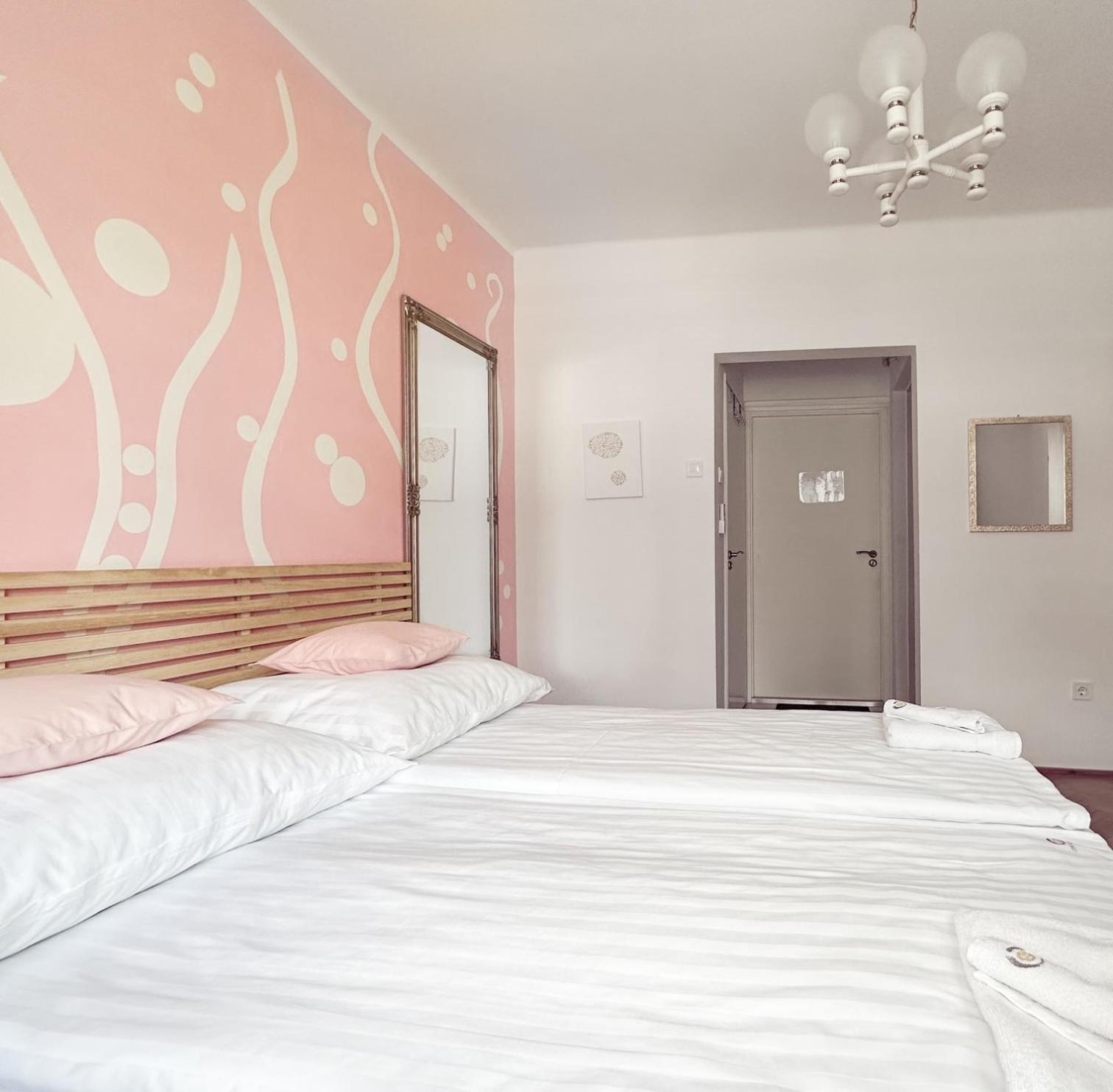 Bed and Breakfast Zen House à Hajdúszoboszló Extérieur photo