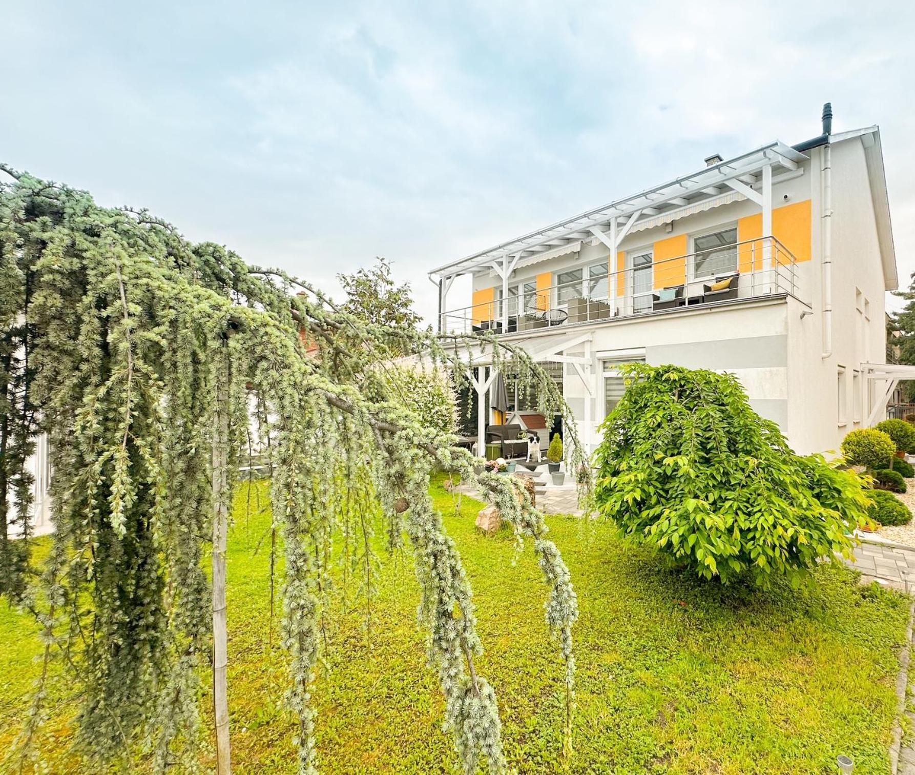 Bed and Breakfast Zen House à Hajdúszoboszló Extérieur photo
